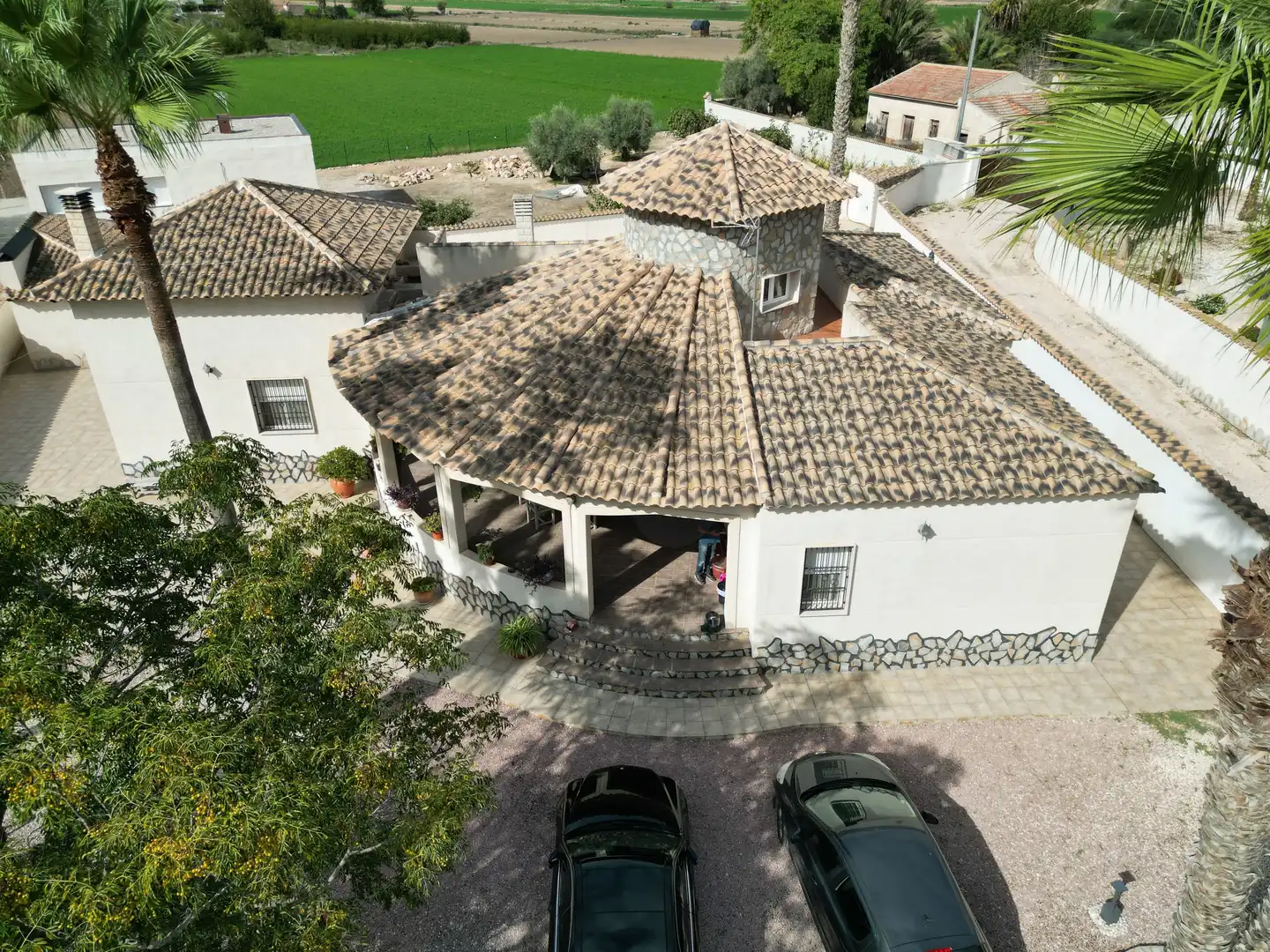 House with pool for sale in Catral