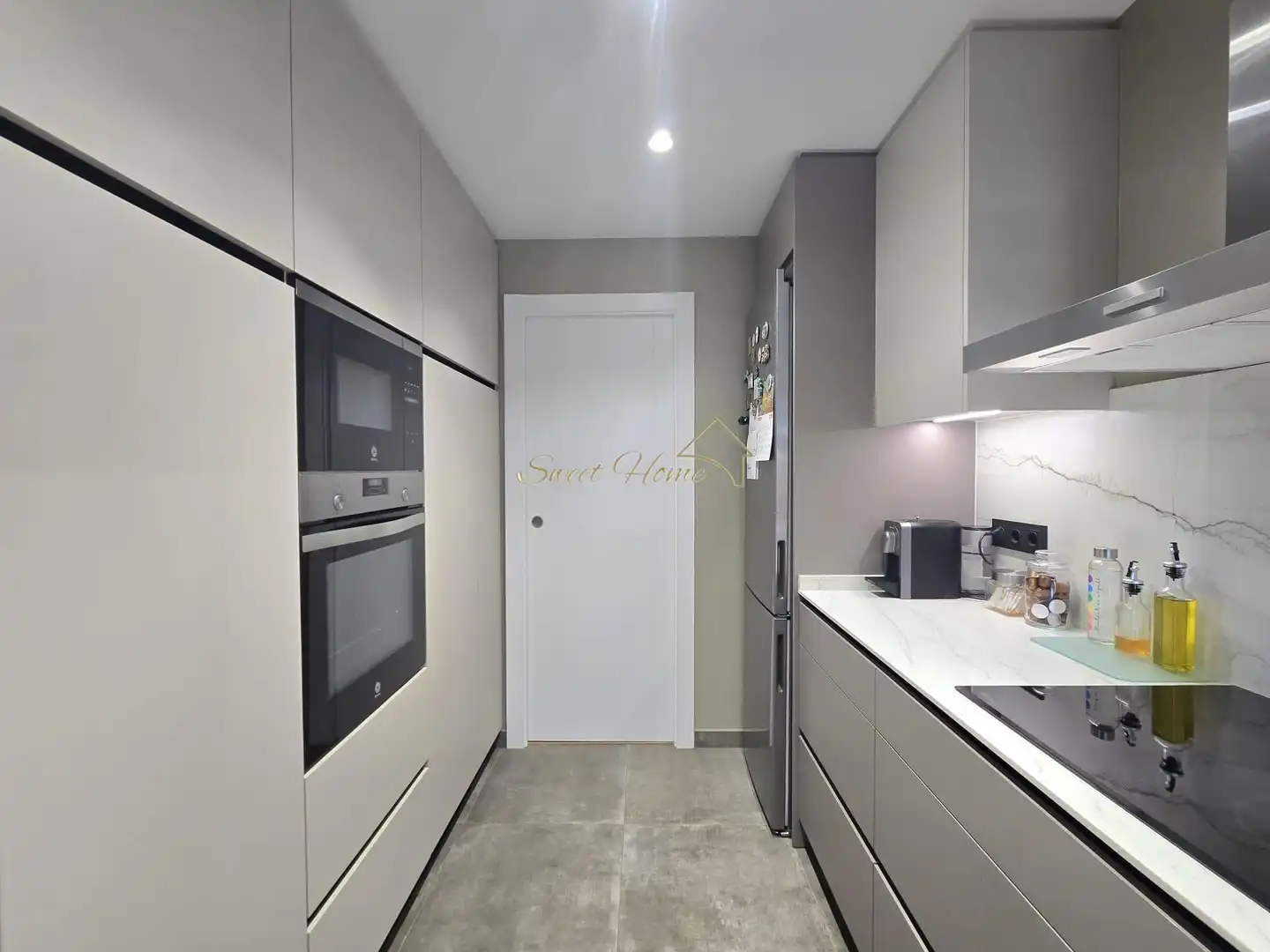 Kitchen of Flat for sale in Montgat  with Air Conditioner, Heating and Parquet flooring