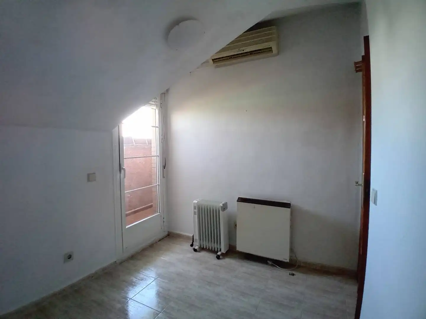 Schlafzimmer von Wohnung zum Verkauf in Fuente El Saz de Jarama mit Klimaanlage, Heizung und Terrasse