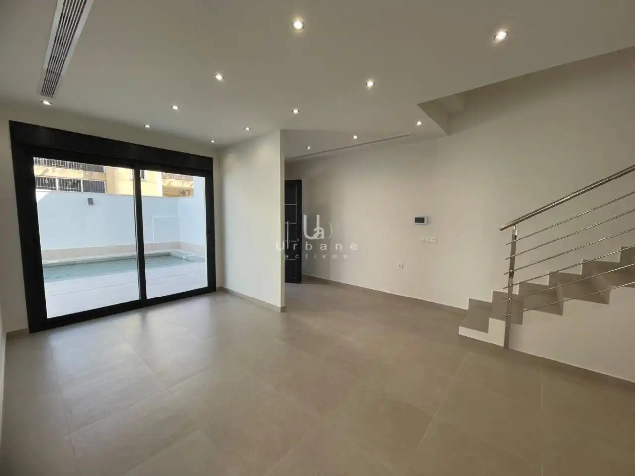 Vista exterior de Casa o chalet en venta en Almoradí con Aire acondicionado, Jardín privado y Terraza