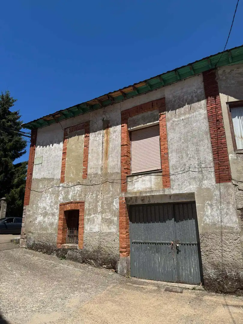 Casa en venta en Avenida Reino de León, imagen 2