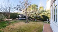 Garden of Single-family semi-detached for sale in Valdemorillo  with Air Conditioner, Heating and Private garden