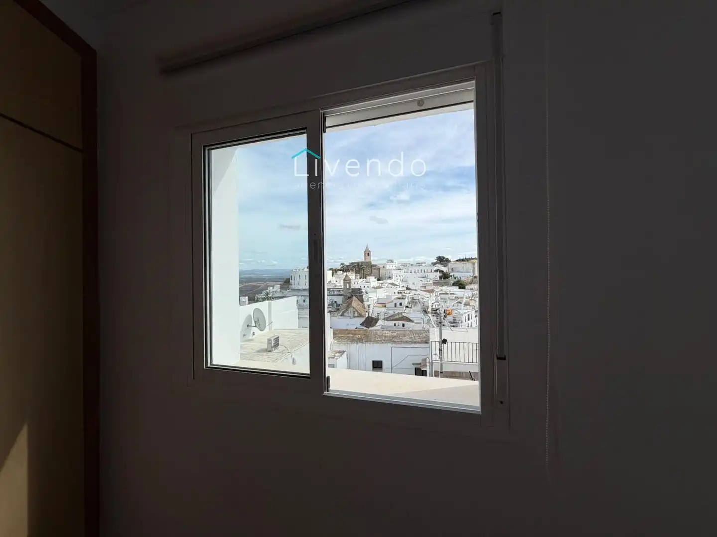Vista exterior de Casa o xalet en venda en Vejer de la Frontera amb Terrassa, Traster i Moblat