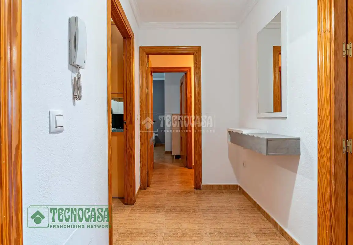 Piso en venta en Roquetas de Mar con Aire acondicionado, Calefacción y Amueblado