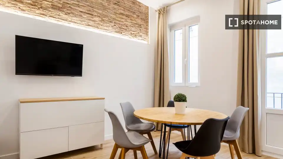 Piso con terraza en alquiler en Ciutat Vella, imagen 6