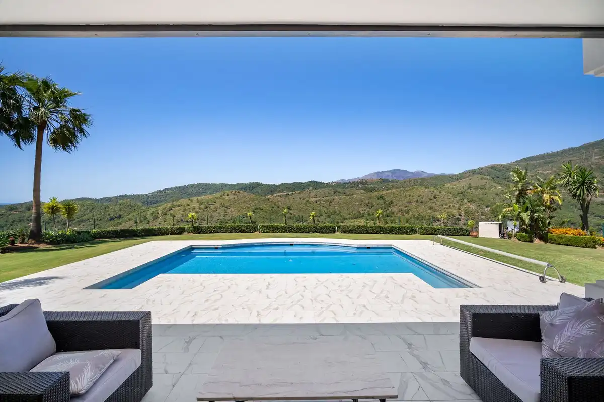 Casa con piscina en venta en Benahavís pueblo, imagen 8