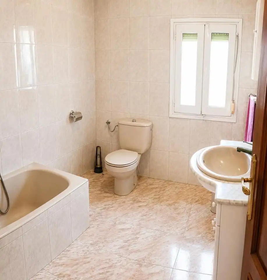 Bany de Edifici en venda en Ateca