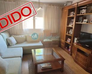 Living room of Flat for sale in Segovia Capital  with Heating, Terrace and Furnished