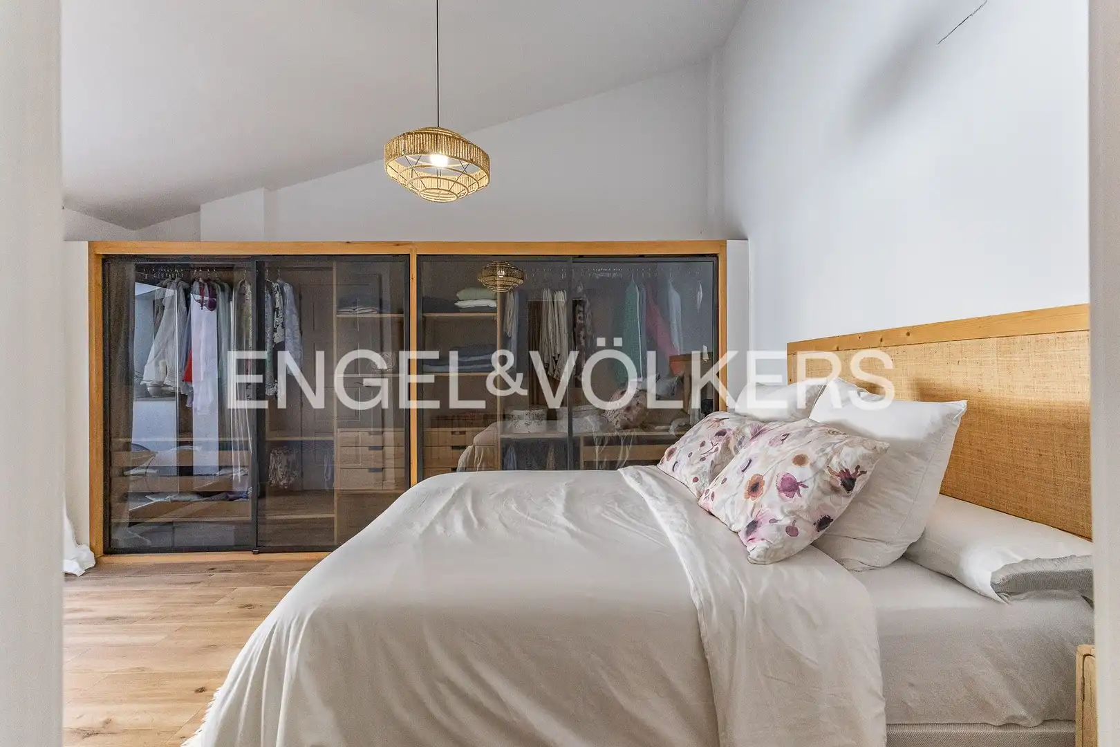 Habitación de Dúplex en venta en Rubí con Calefacción, Parquet y Terraza