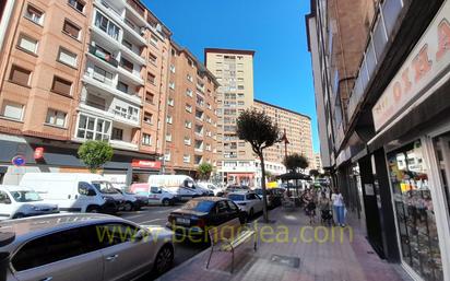 Vista exterior de Pis en venda en Barakaldo  amb Calefacció i Balcó