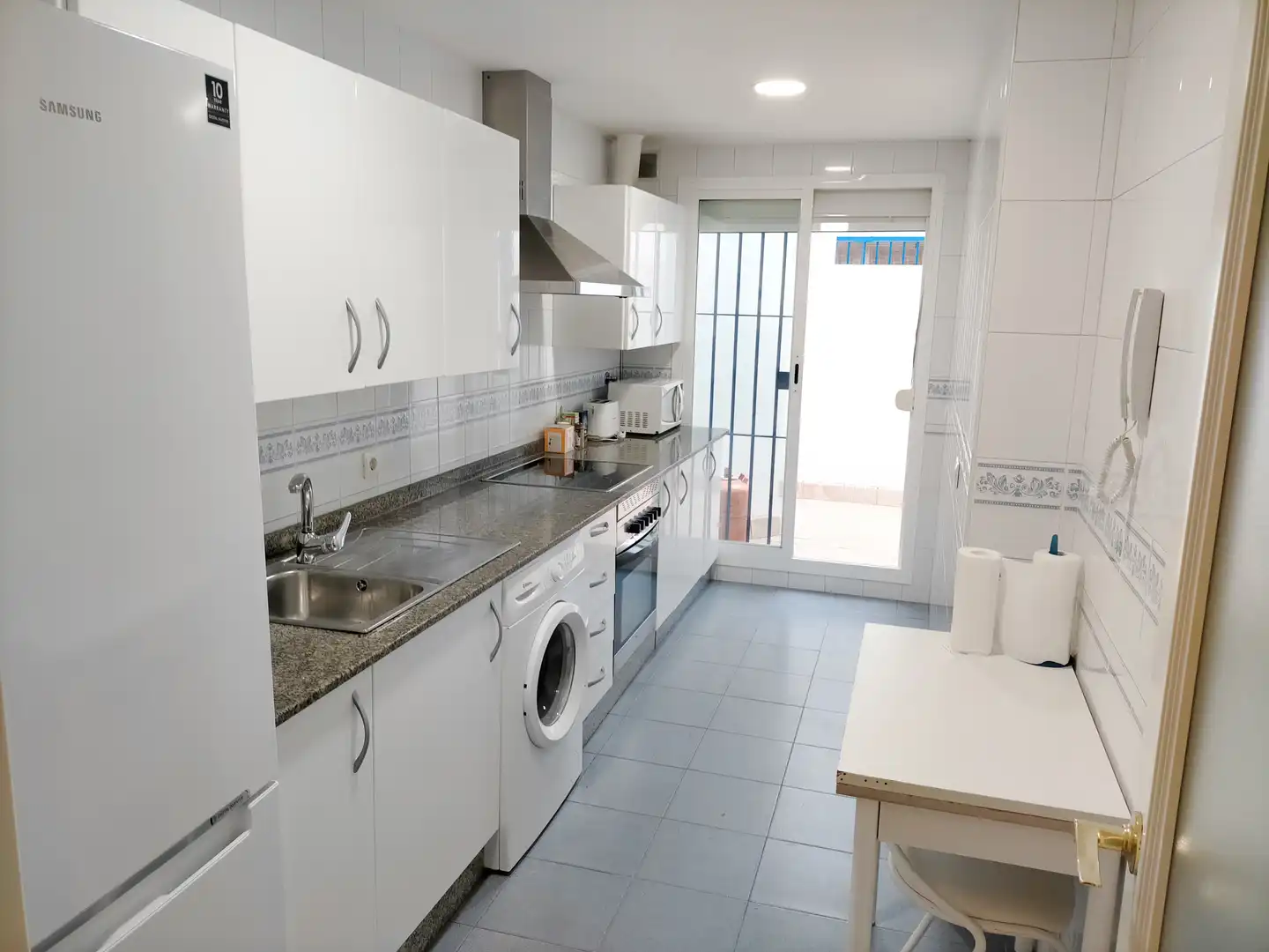 Flat for rent in Calle Rosa de los Vientos, El Pino - Bajo de Guía