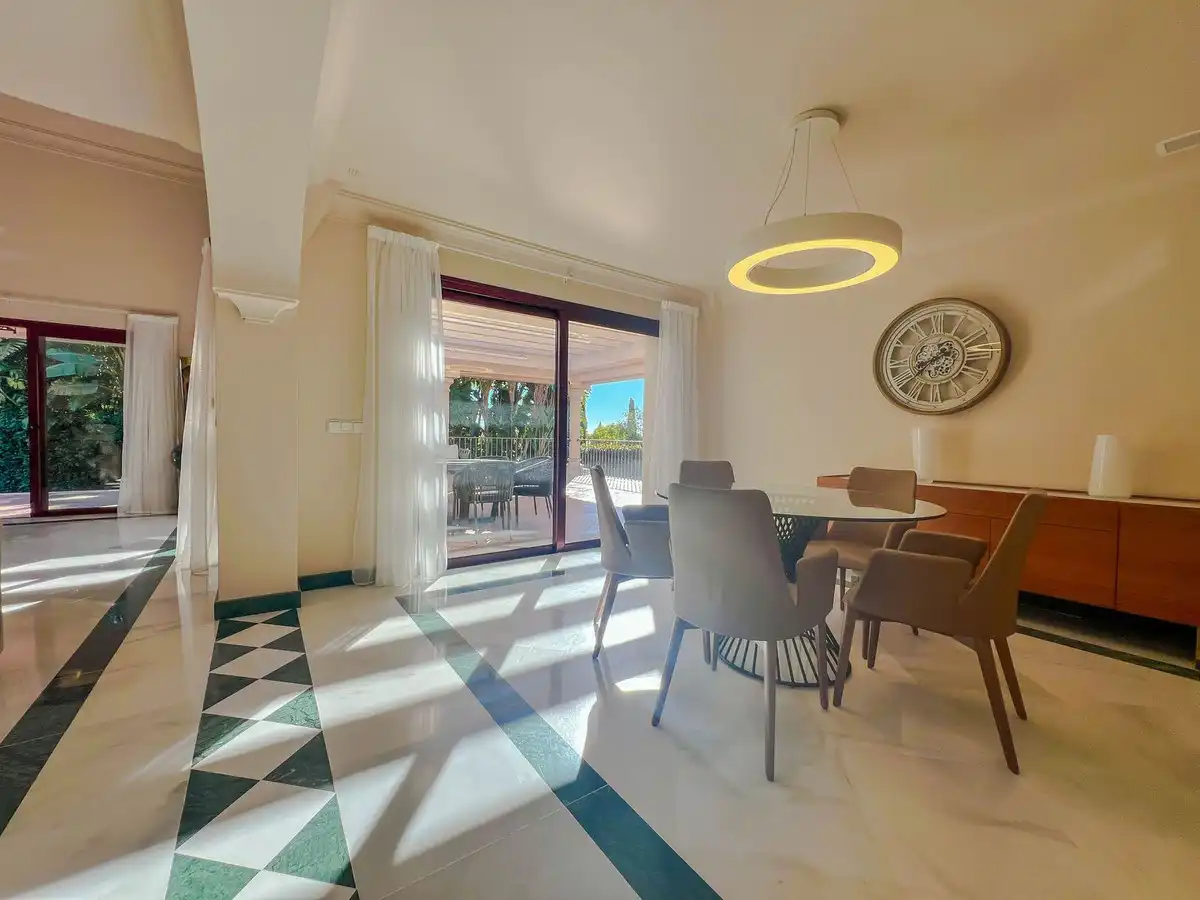 Comedor de Casa adosada en venta en Benahavís con Aire acondicionado y Terraza