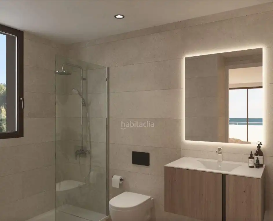 Bany de Apartament en venda en Moncofa amb Aire condicionat, Jardí privat i Terrassa