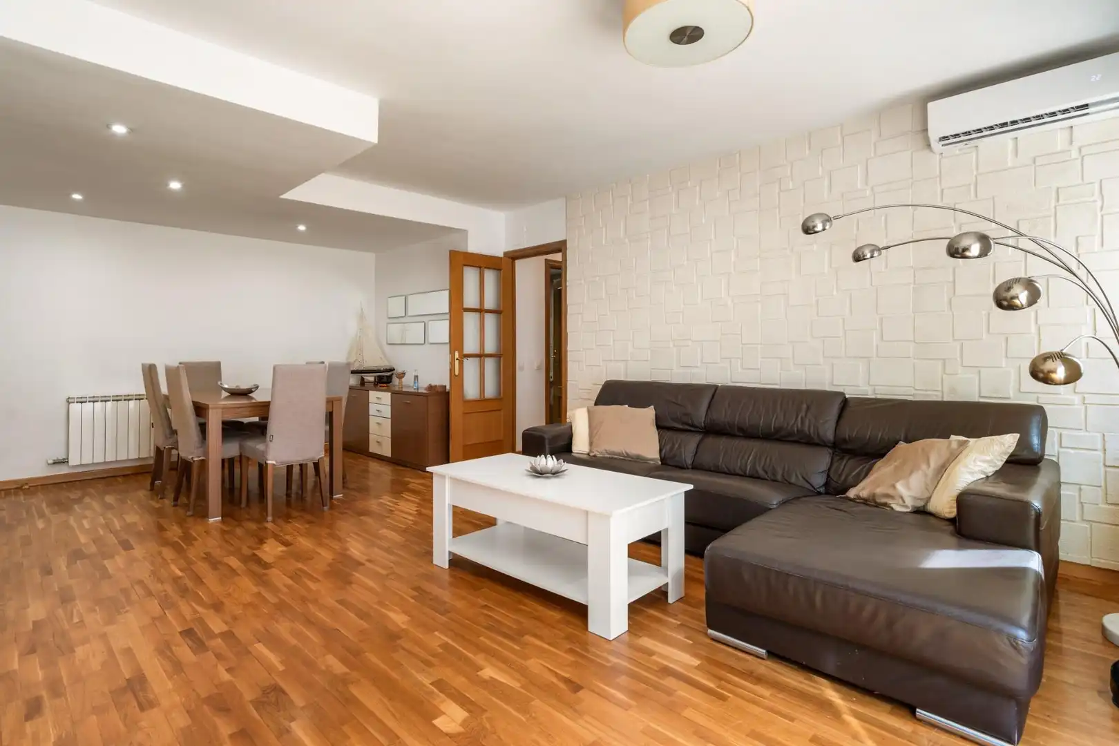 Living room of Flat for sale in Mataró  with Air Conditioner, Heating and Private garden