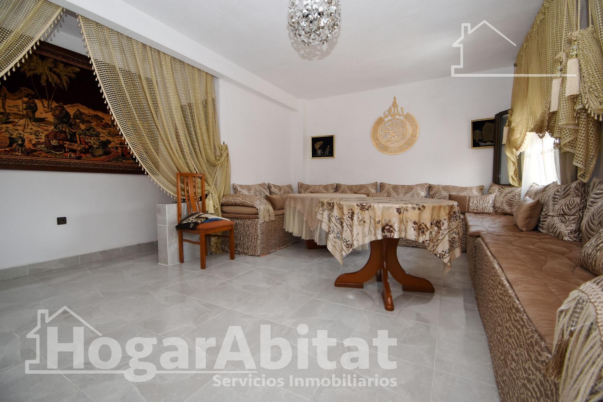 Sala d'estar de Pis en venda en Albalat de la Ribera amb Terrassa i Balcó