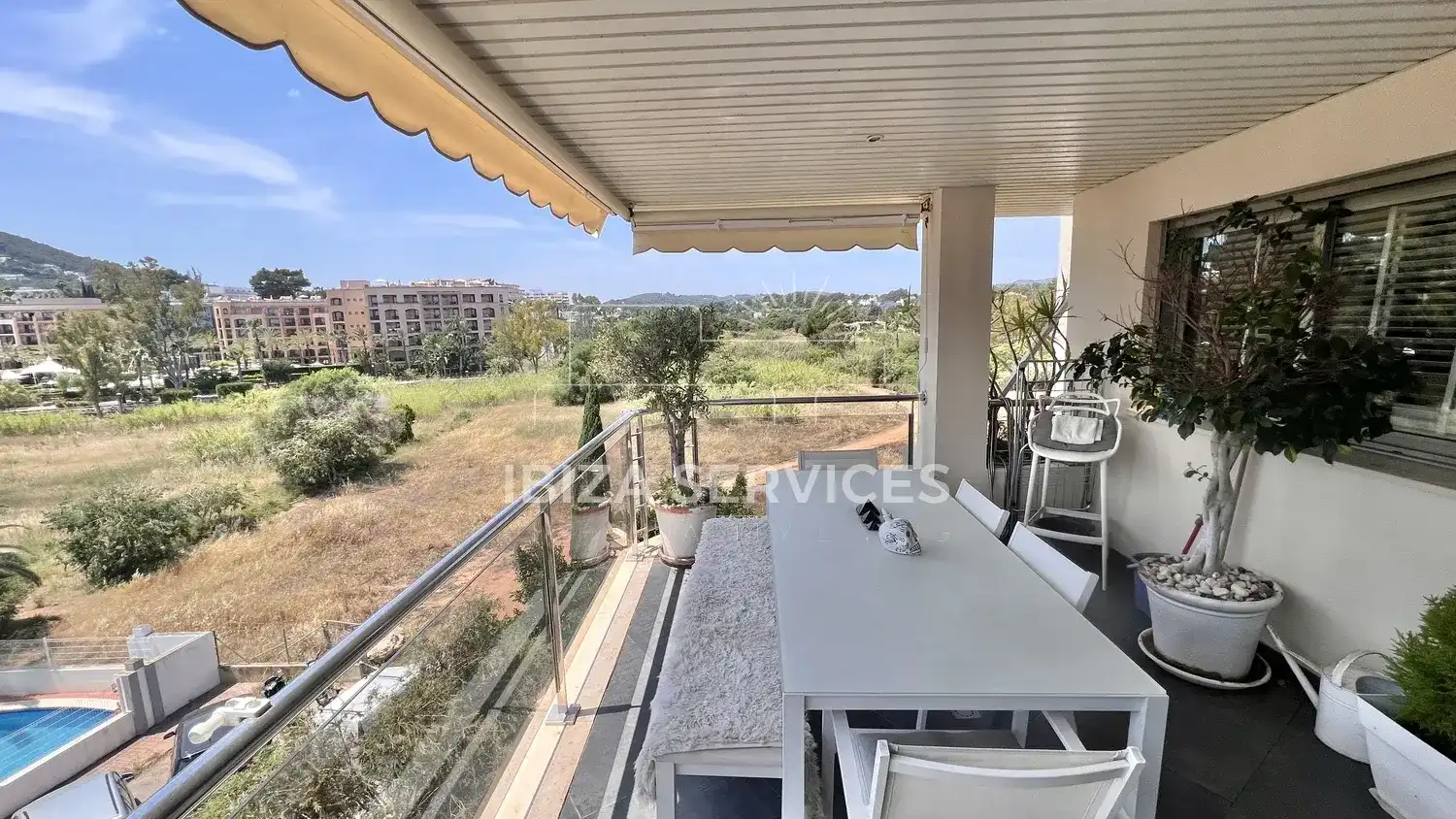 Piso con piscina en venta en Santa Eulària, imagen 2