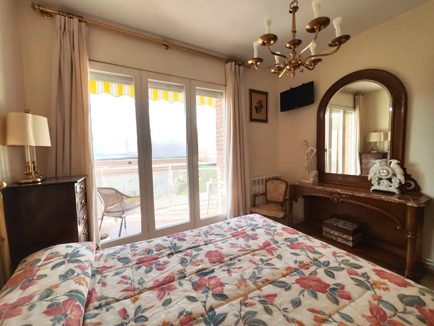Habitación de Piso en venta en Terrassa con Aire acondicionado, Calefacción y Balcón