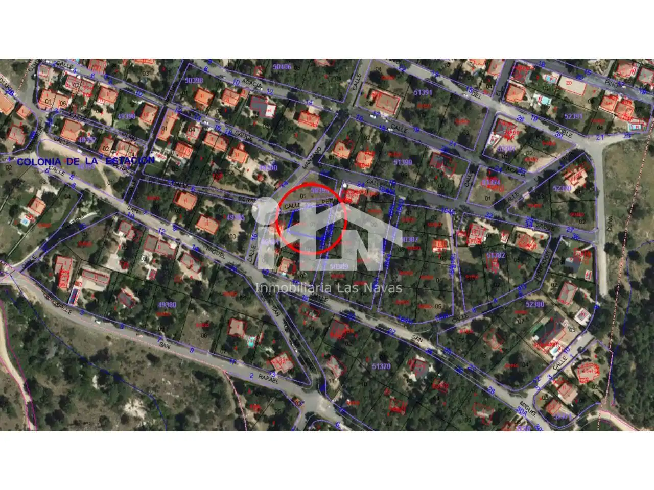 Terreny residencial en venda a Calle Peral