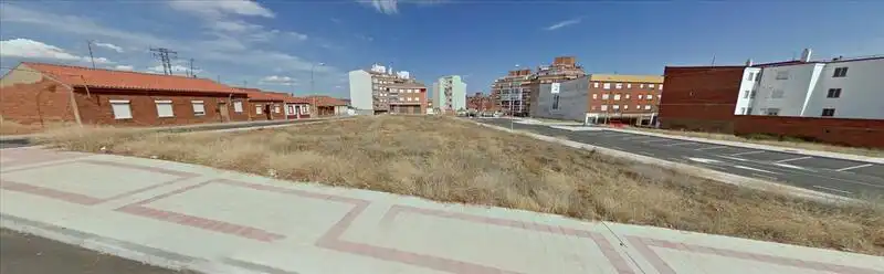 Residencial en venda a DE VENTAS-OESTE - PGOU DE LEON, Las Ventas