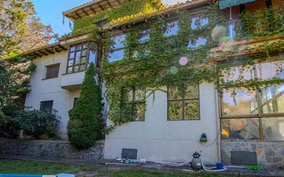 Exterior view of House or chalet for sale in Sant Cugat del Vallès  with Air Conditioner, Heating and Private garden