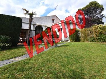 Casa amb jardí en venda a El Bosque