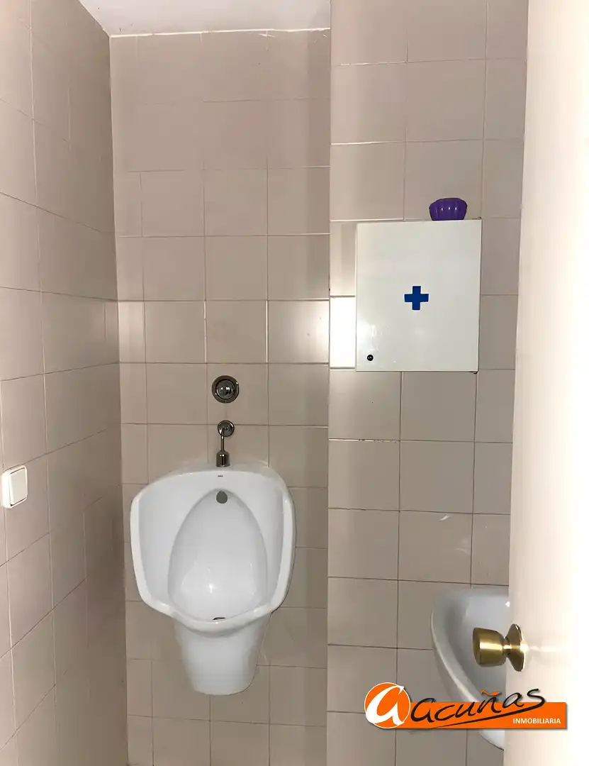 Bany de Local en venda en Antequera