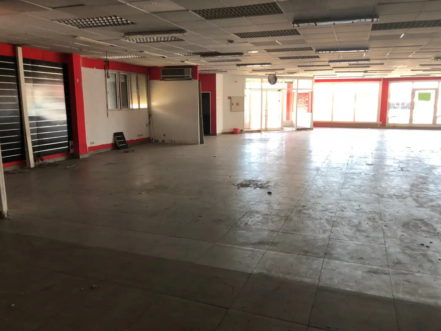 Fabrikhallen zur Miete in Avinguda d'els Arcs, Polígono del Aeropuerto