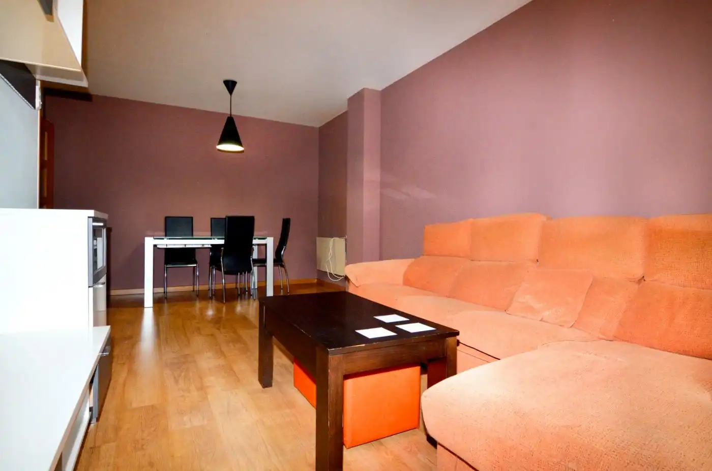 Sala de estar de Piso en venta en Encinas de Abajo con Calefacción, Parquet y Terraza