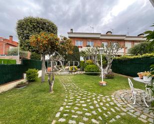 Garden of Single-family semi-detached for sale in El Masnou  with Air Conditioner, Heating and Private garden