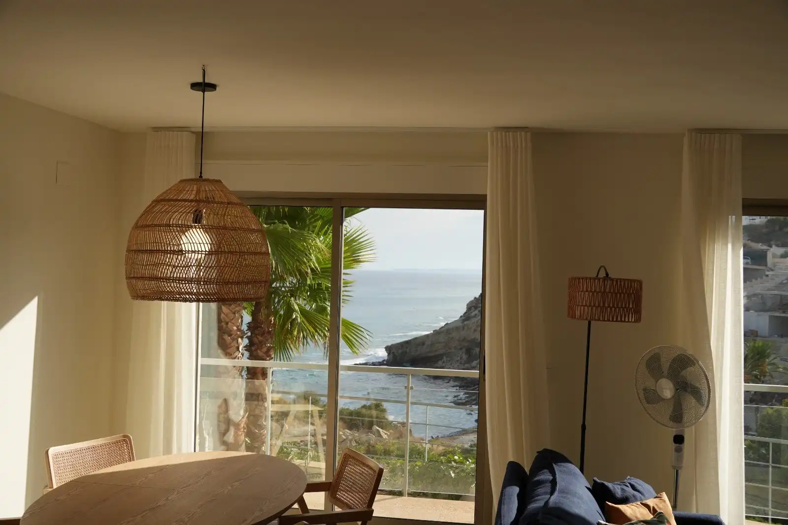 Habitación de Casa o chalet de alquiler en El Campello con Aire acondicionado, Calefacción y Terraza
