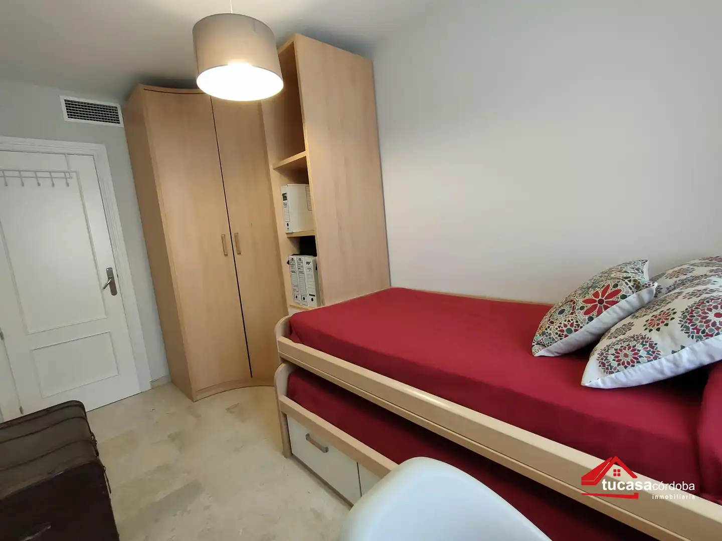 Dormitori de Dúplex en venda en Córdoba amb Aire condicionat, Terrassa i Traster