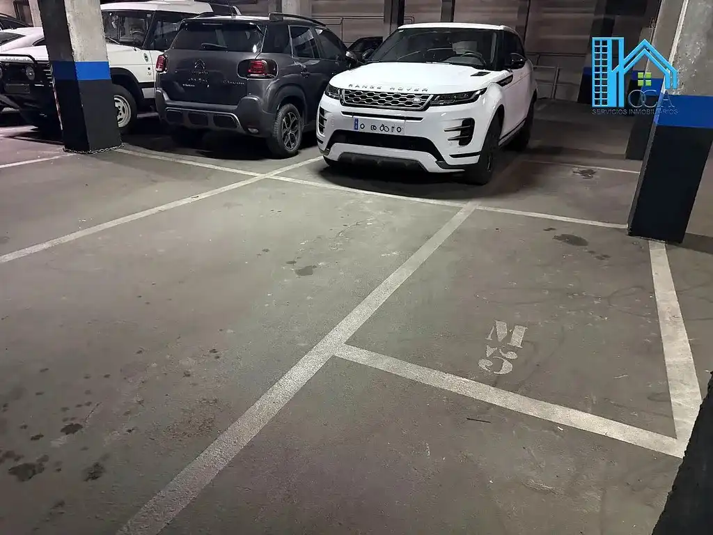 Parkplatz von Garage zum Verkauf in Carabanchel