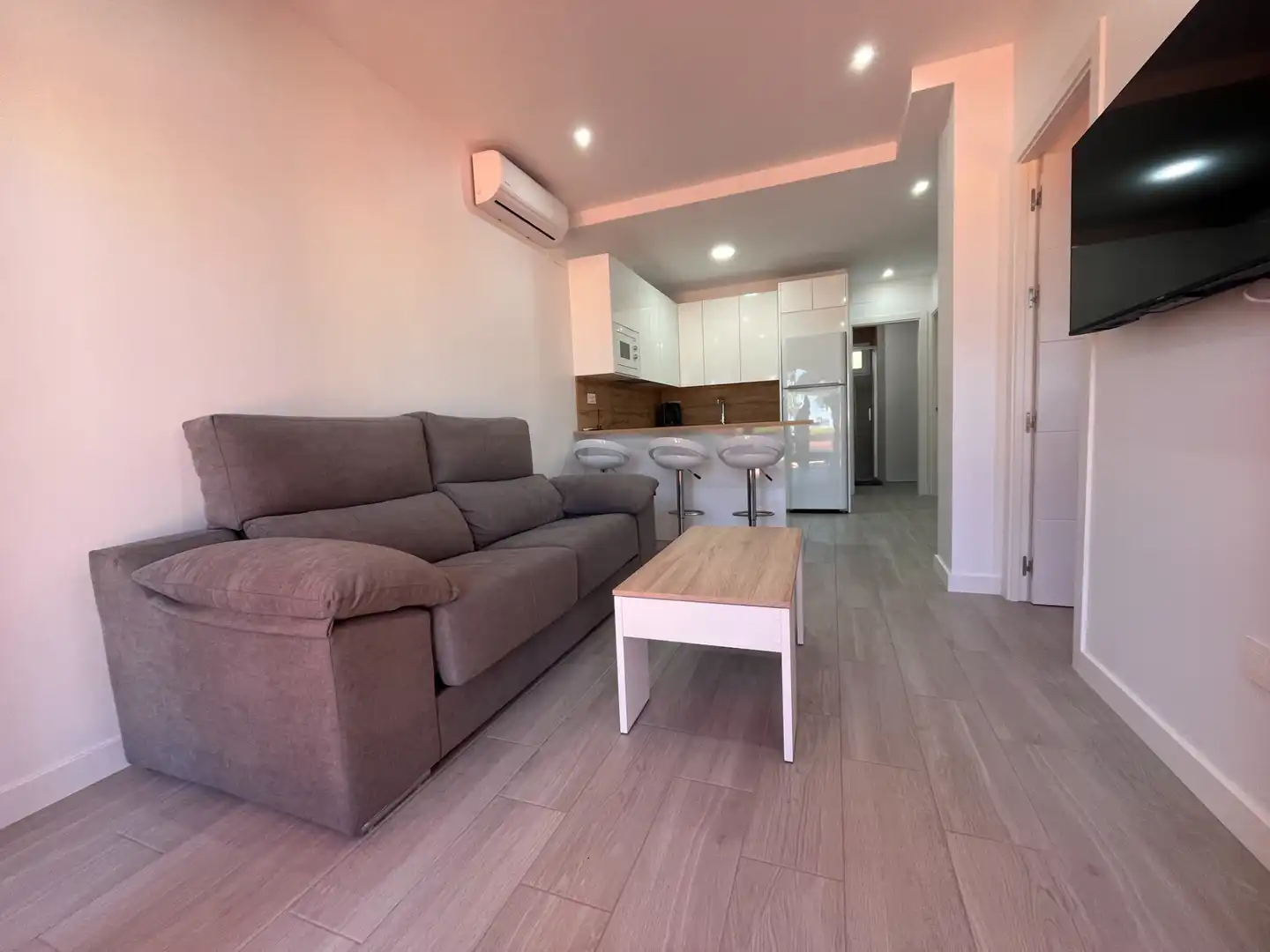Living room of Flat for sale in Islantilla  with Air Conditioner, Terrace and Furnished