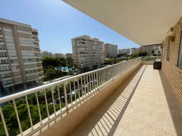 Terrassa de Pis en venda en Alicante / Alacant amb Aire condicionat, Calefacció i Terrassa