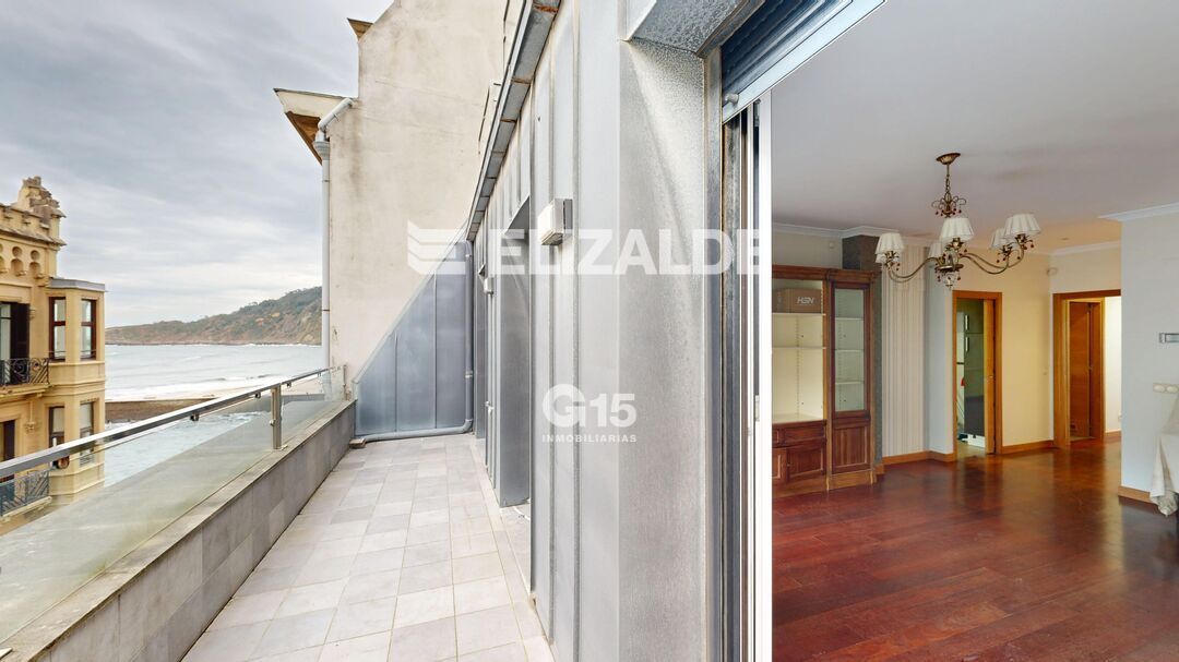 Terraza de Piso en venta en Donostia - San Sebastián  con Calefacción, Terraza y Balcón