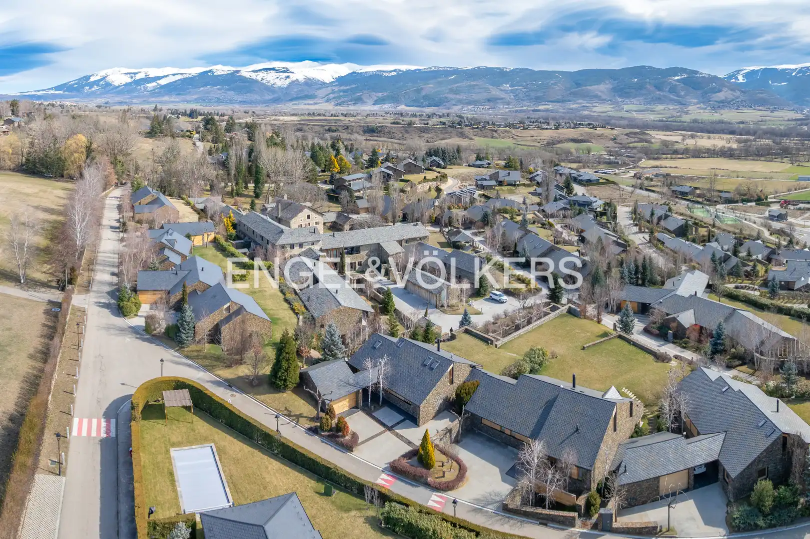 Vista exterior de Casa o chalet en venta en Bolvir con Calefacción, Jardín privado y Parquet