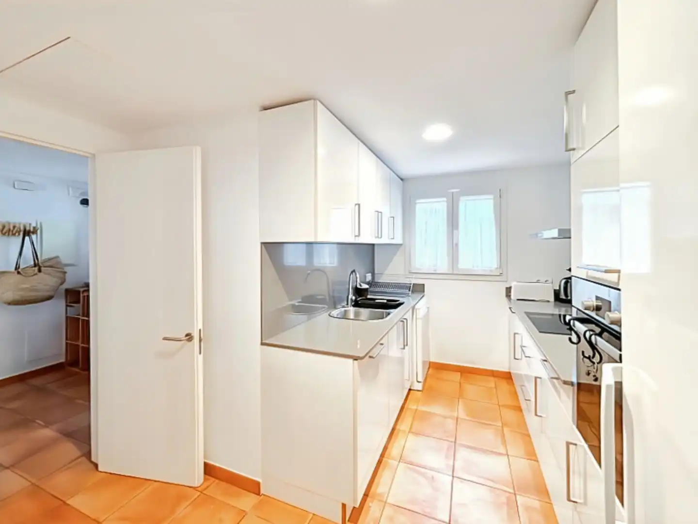Küche von Einfamilien-Reihenhaus zum Verkauf in Cadaqués mit Klimaanlage, Heizung und Terrasse