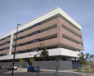 Vista exterior de Àtic de lloguer en  Zaragoza Capital amb Terrassa