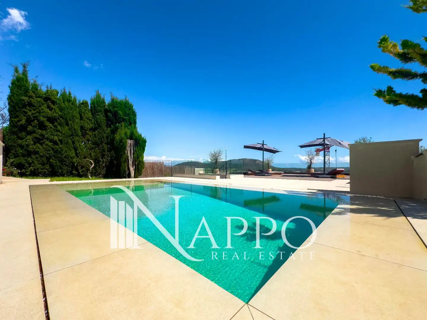 Swimming pool of Houses for sale in Calvià  with Air Conditioner, Heating and Terrace