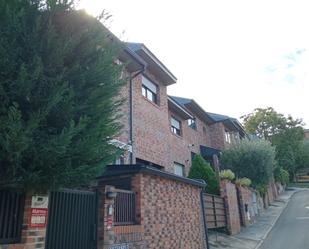 Exterior view of Single-family semi-detached to rent in Galapagar  with Terrace and Balcony