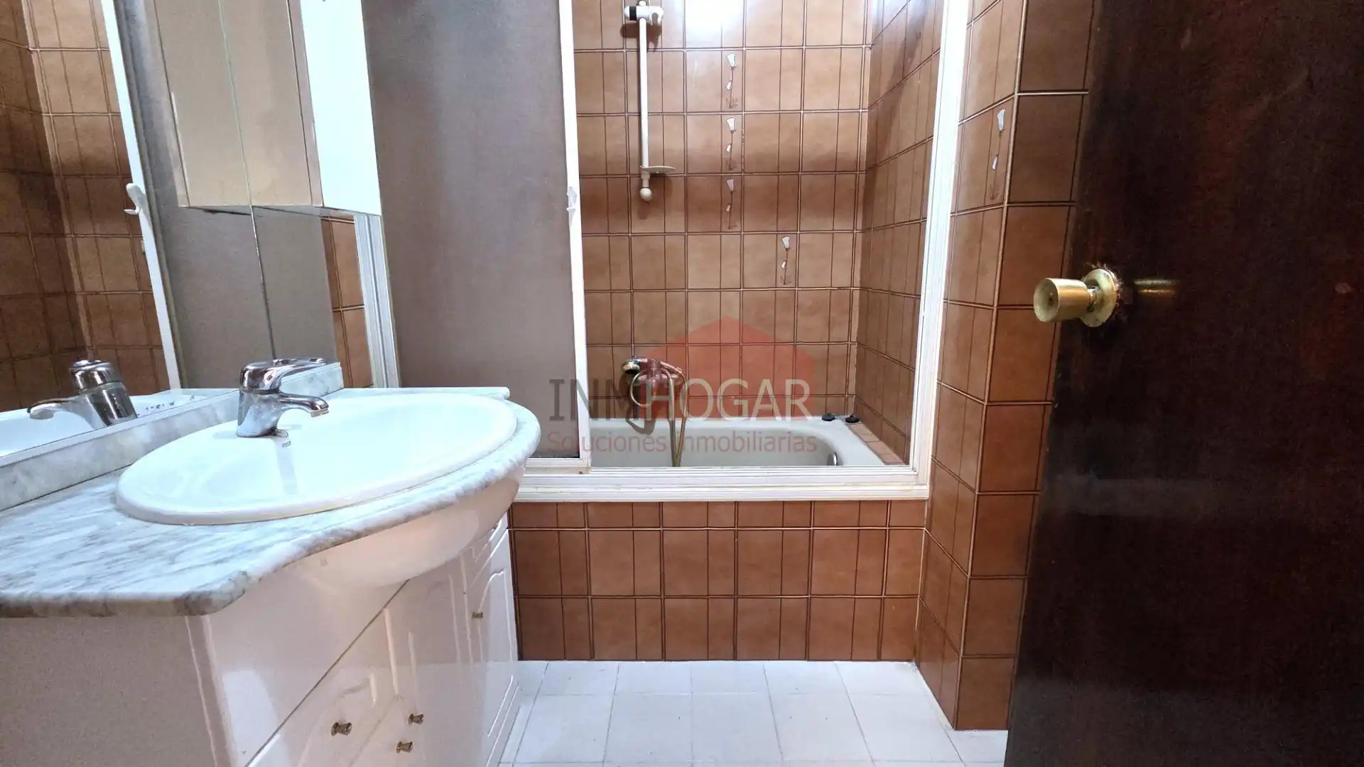 Baño de Piso en venta en Ávila con Calefacción y Terraza