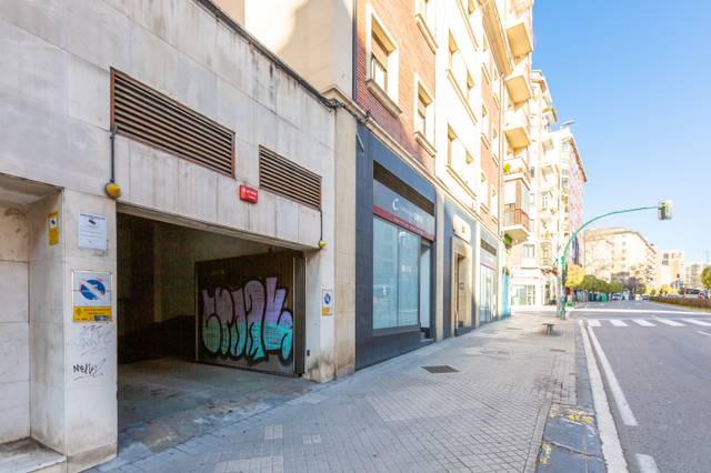 Garaje en Venta en Pamplona-Iruña - AVDA ZARAGOZA, 56 en Azpilañaga