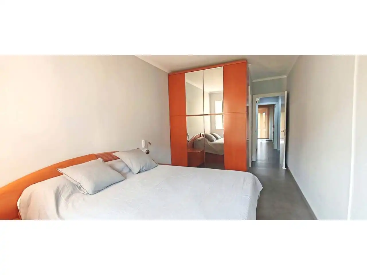 Schlafzimmer von Wohnung zum Verkauf in Girona mit Klimaanlage, Heizung und Terrasse