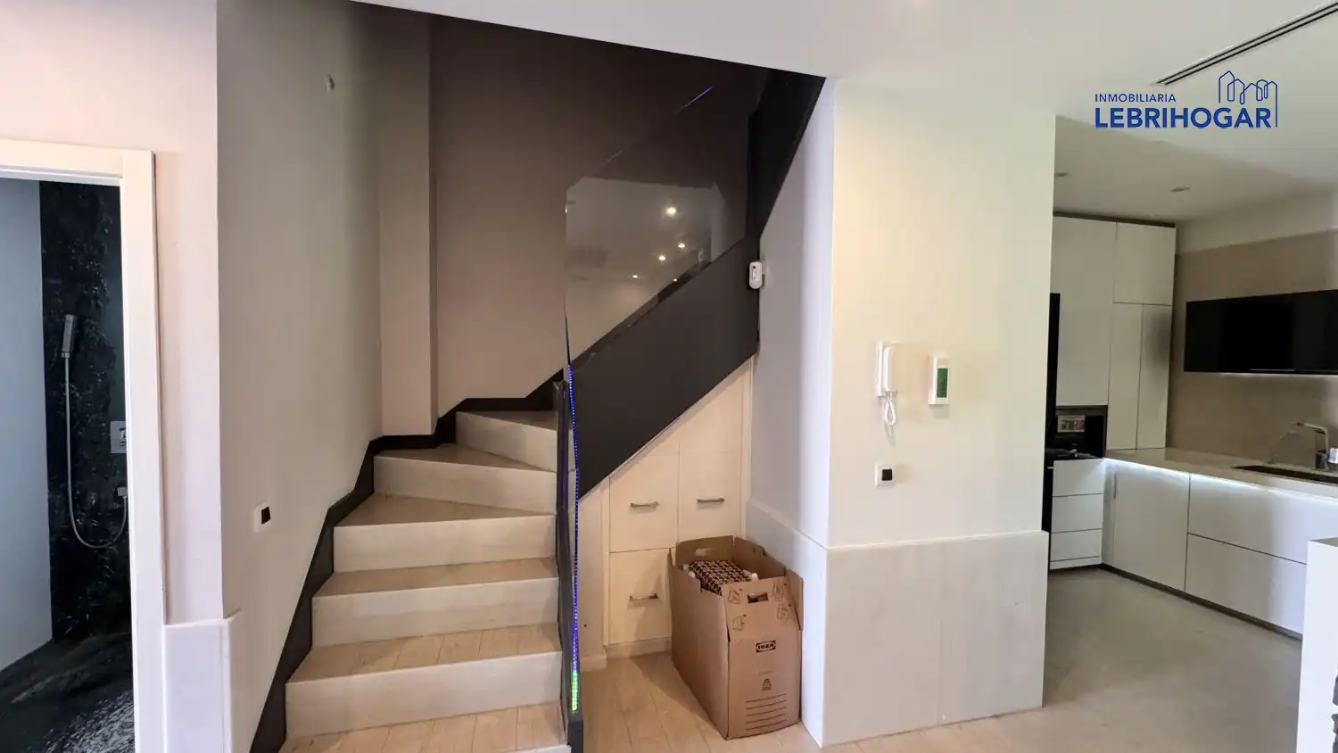 Casa adosada en venta en Lebrija con Aire acondicionado, Calefacción y Terraza