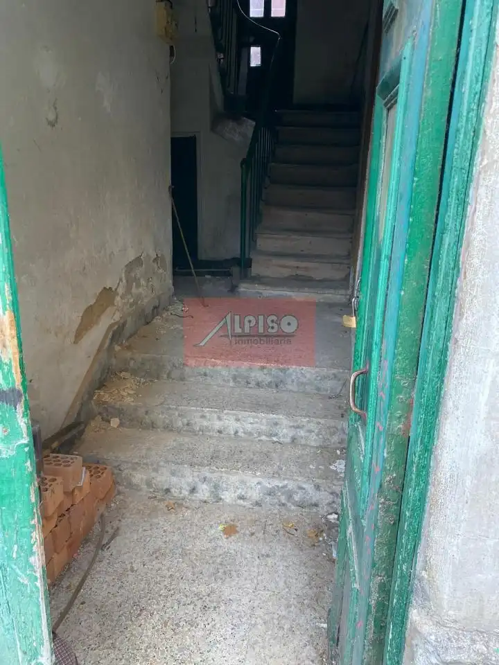 Buildings for sale in Ourense Capital 