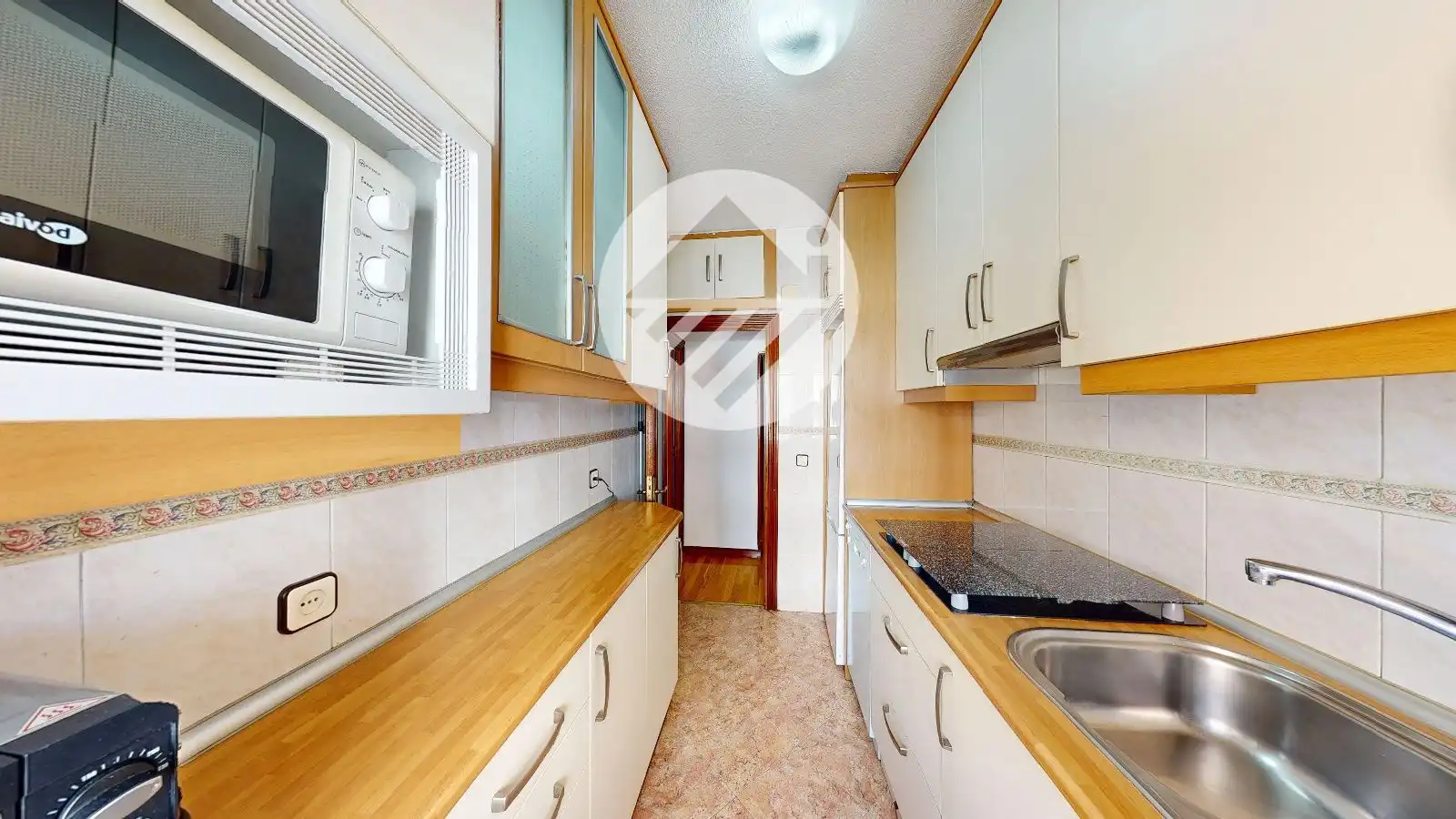 Küche von Wohnung zum Verkauf in Madrid mit Klimaanlage und Heizung