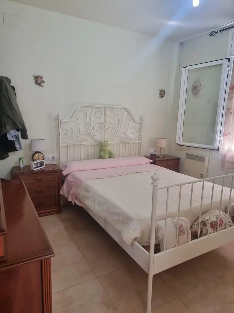 Habitación de Casa adosada en venta en Castellar del Vallès con Calefacción, Jardín privado y Terraza