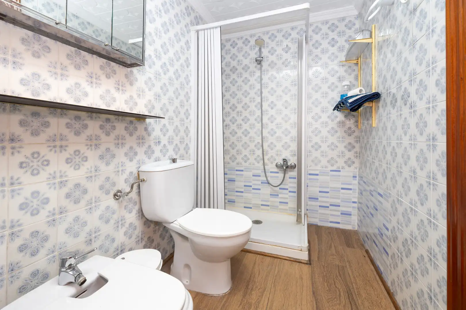 Badezimmer von Wohnung zur Miete in Granada mit Klimaanlage, Möbliert und Waschmaschine