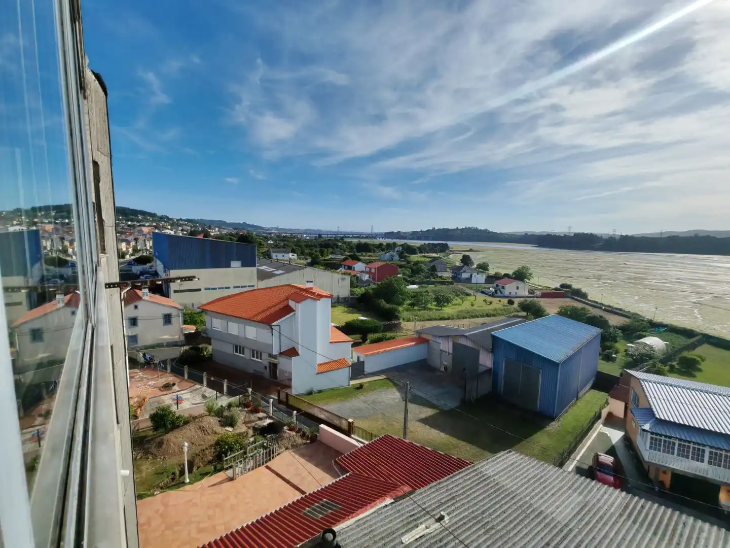 Vista exterior de Piso en venta en Neda con Trastero