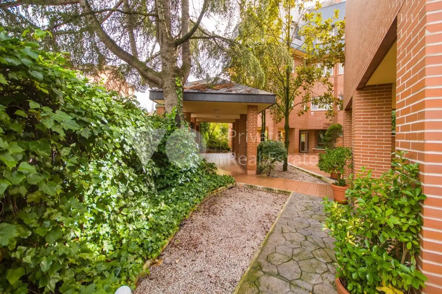 Vista exterior de Dúplex en venta en Majadahonda con Aire acondicionado, Calefacción y Terraza